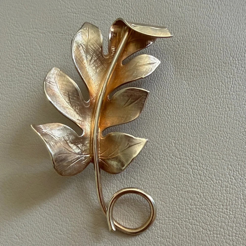 Gold Leaf Wall Hook - Decorative Home Wall Decor